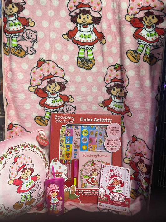 Strawberry Shortcake Gift Bundle (Kids)